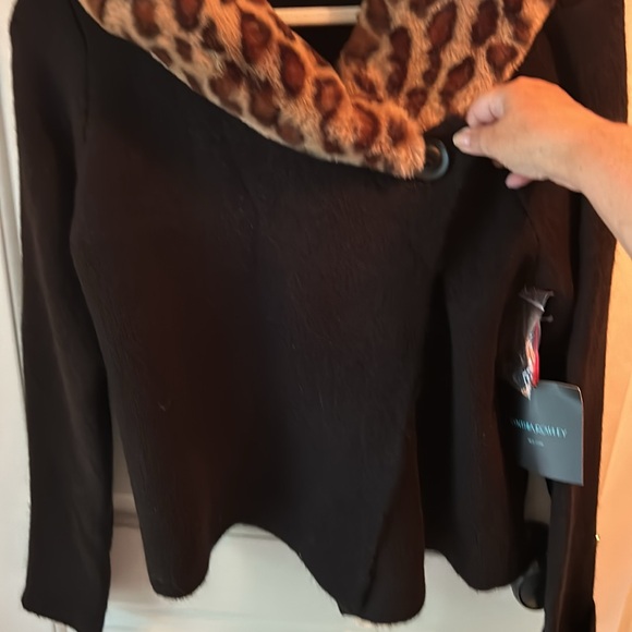 Cynthia Rowley Blackwood and acrylic blend sweater with faux fur collar - Picture 12 of 13